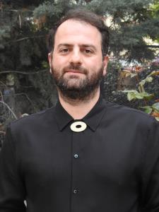 Murathan Özbek